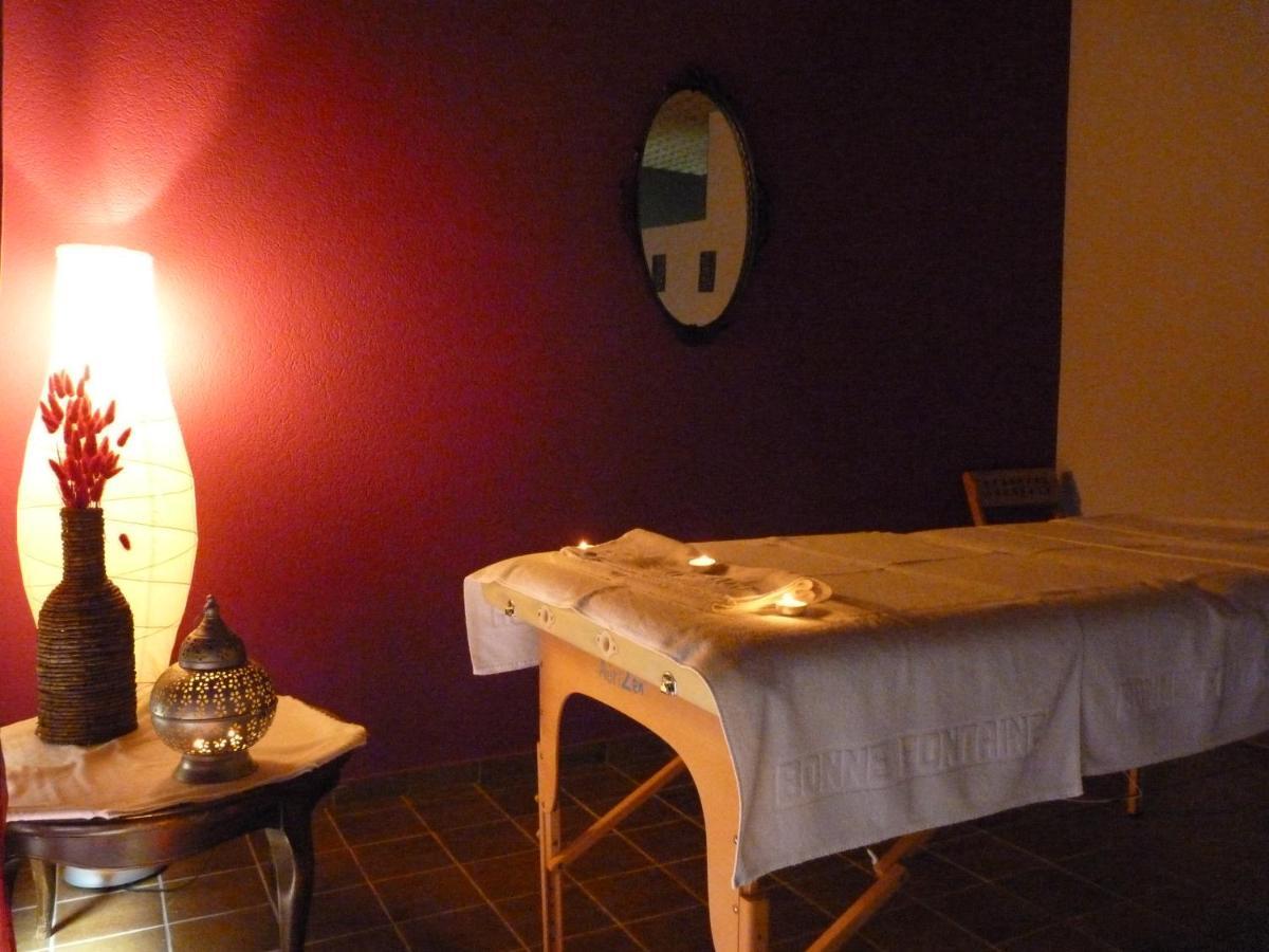 Danne-et-Quatre-Vents Logis Hotel Notre-Dame - Restaurant Ouvert Midi Et Soir Sauf Dimanche Soir מראה חיצוני תמונה