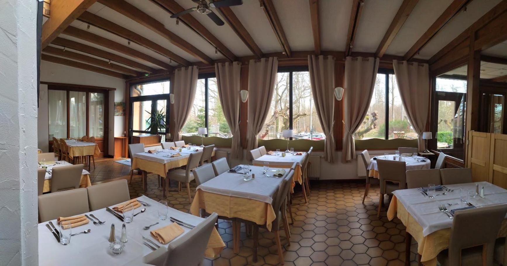 Danne-et-Quatre-Vents Logis Hotel Notre-Dame - Restaurant Ouvert Midi Et Soir Sauf Dimanche Soir מראה חיצוני תמונה