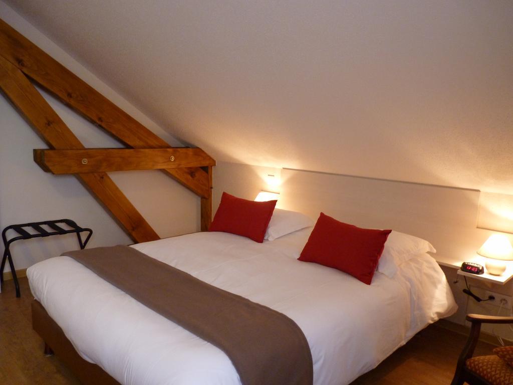 Danne-et-Quatre-Vents Logis Hotel Notre-Dame - Restaurant Ouvert Midi Et Soir Sauf Dimanche Soir מראה חיצוני תמונה