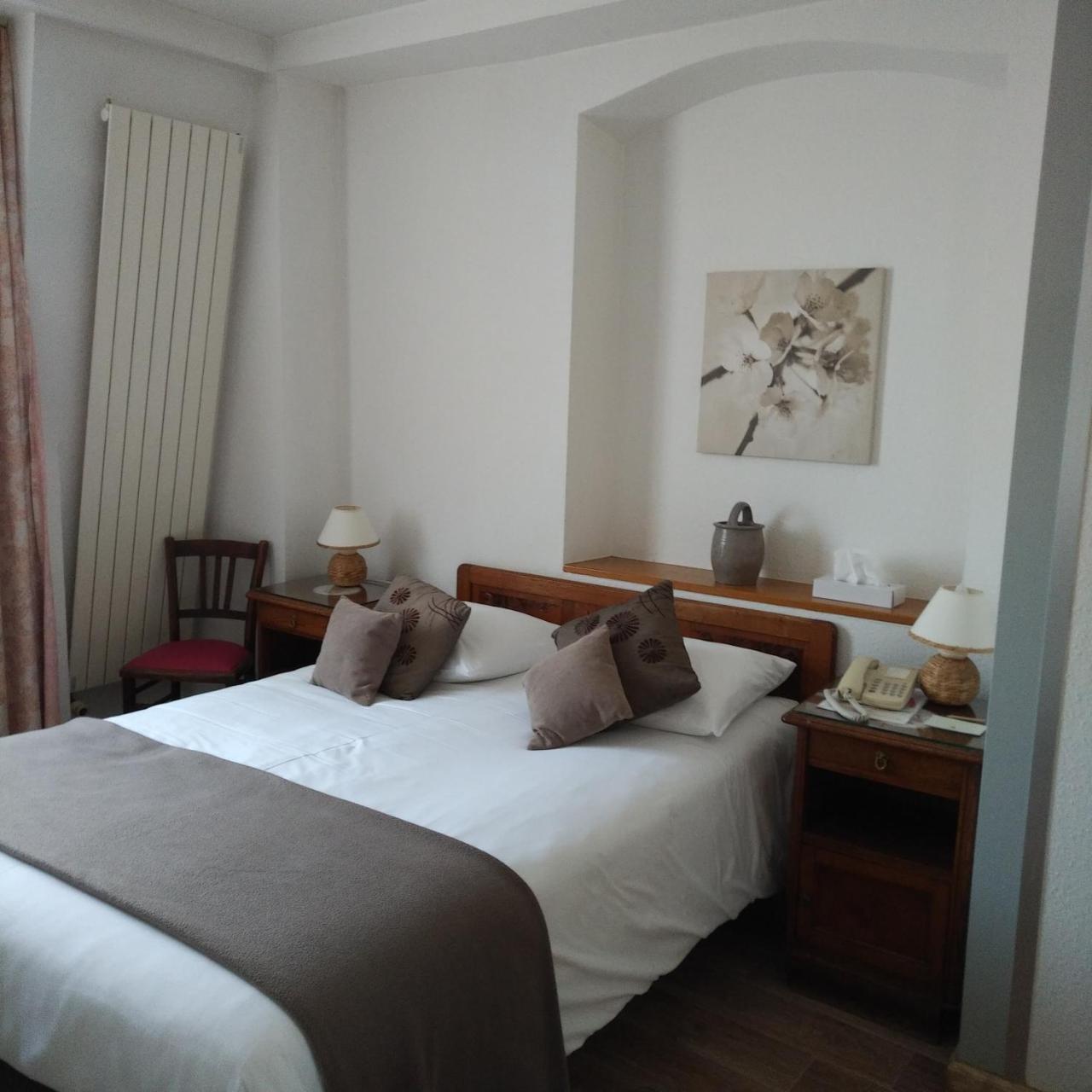 Danne-et-Quatre-Vents Logis Hotel Notre-Dame - Restaurant Ouvert Midi Et Soir Sauf Dimanche Soir מראה חיצוני תמונה